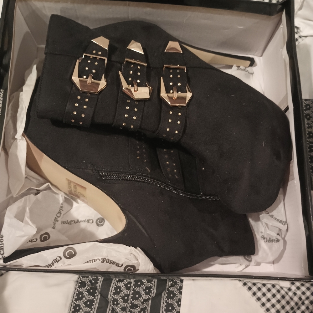 Heel boots - Picture 4 of 4